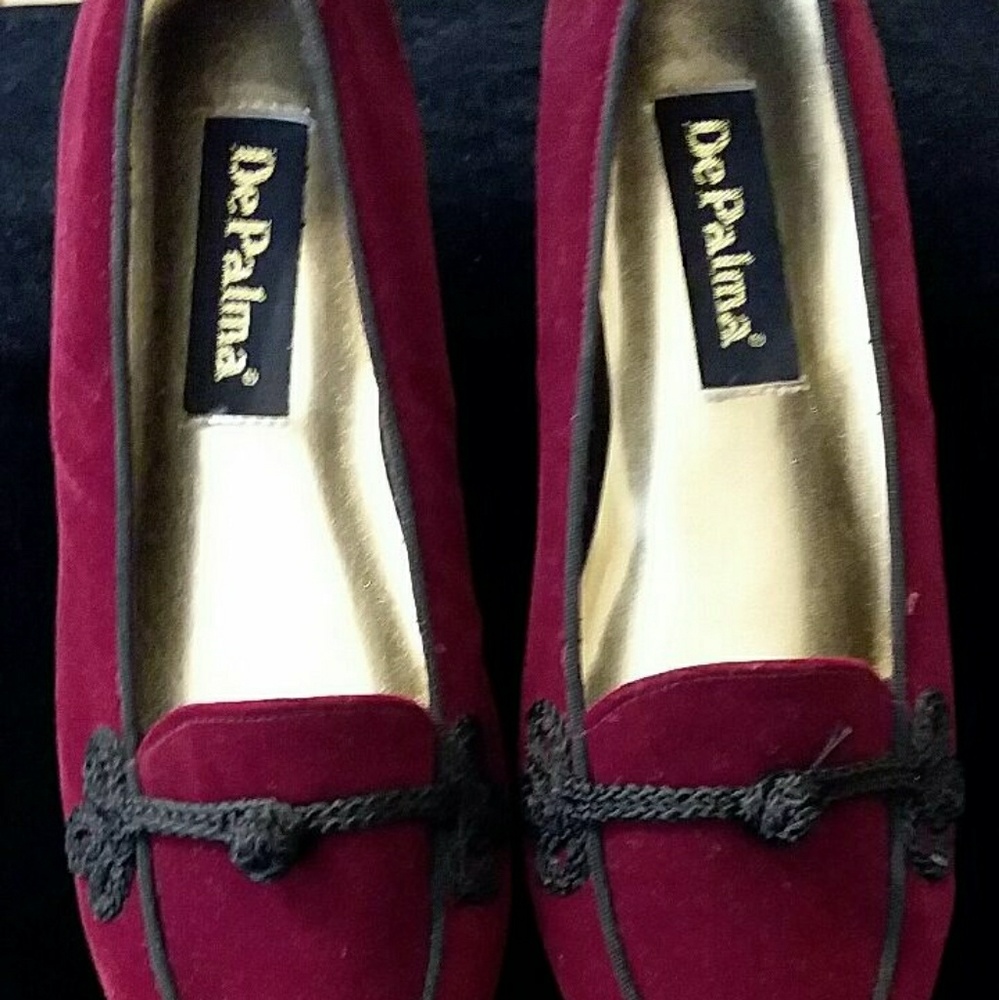 Shoes - Picture 2 of 3